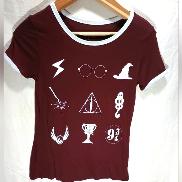 Harry Potter 9 3/4 children's size large (16) tshirt in excellent condition - Picture 1 of 4